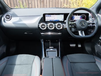 Used Mercedes-Benz GLA 2024 for sale - 75562084: Photo
