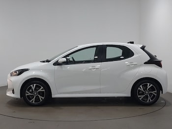 Used Toyota Yaris 2025 for sale - 78275112: Photo