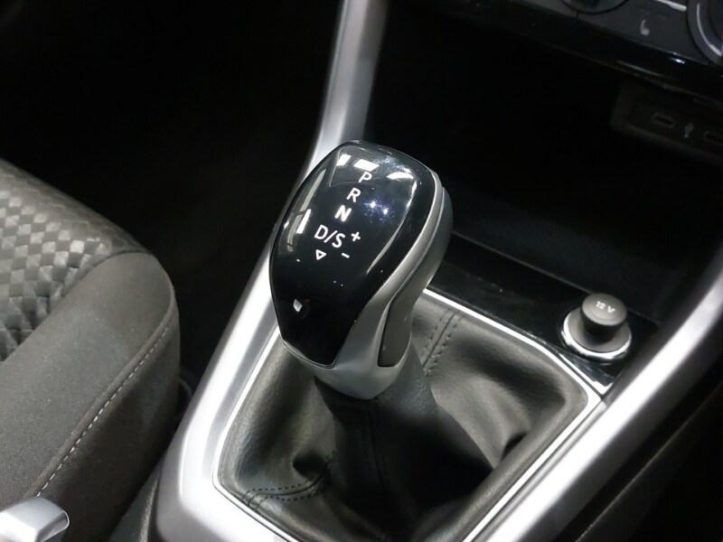 Used Volkswagen T-Cross 2022 for sale - 77624126: Photo 12