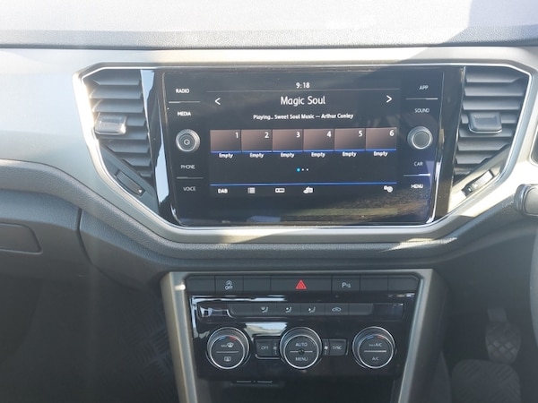 Used Volkswagen T-Roc 2020 for sale - 76212619: Photo 10