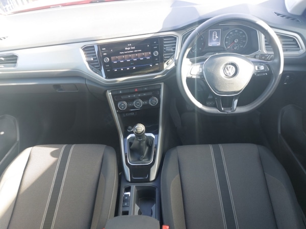 Used Volkswagen T-Roc 2020 for sale - 76212619: Photo 2