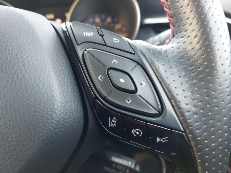 Used Toyota C-HR 2023 for sale - 77580869: Photo 12