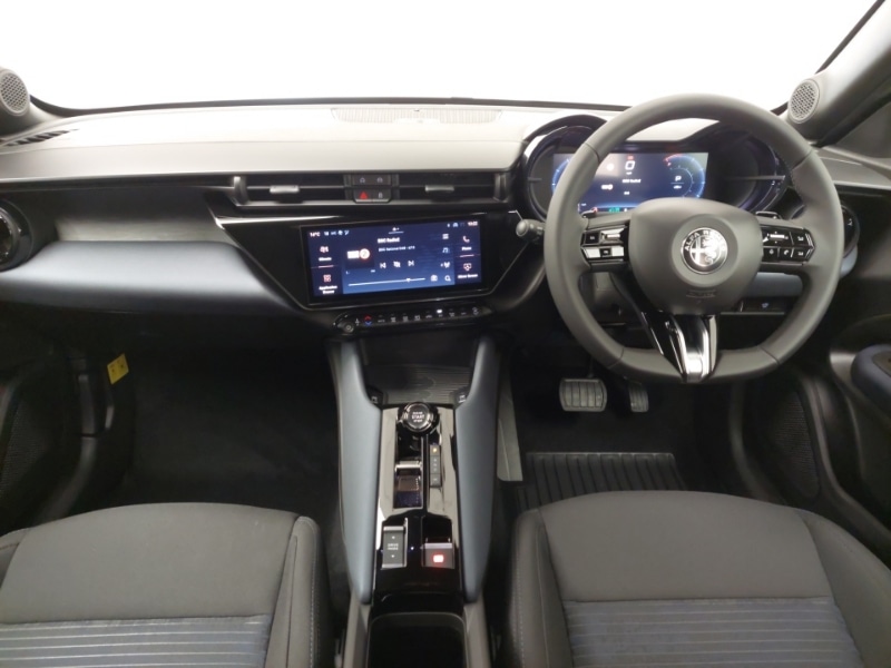 Used Alfa Romeo Junior 2025 for sale - 78127217: Photo 2