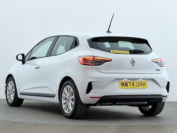 Used Renault Clio 2024 for sale - 78498102: Photo