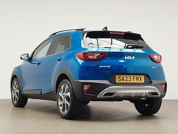 Used Kia Stonic 2023 for sale - 77732228: Photo
