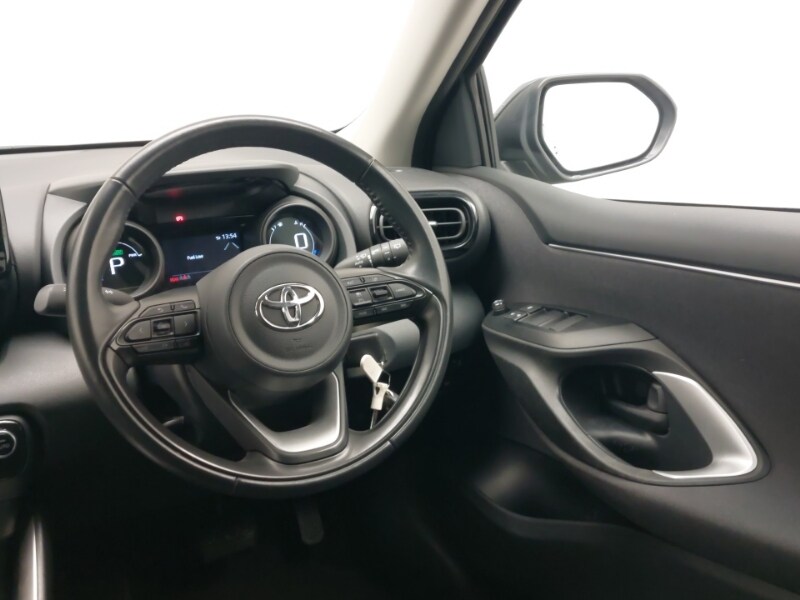 Used Toyota Yaris 2022 for sale - 77298732: Photo 11