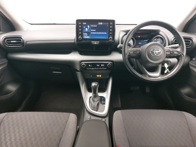 Used Toyota Yaris 2022 for sale - 77298732: Photo 2