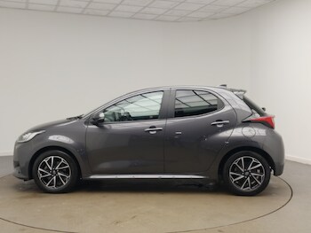 Used Toyota Yaris 2022 for sale - 77298732: Photo