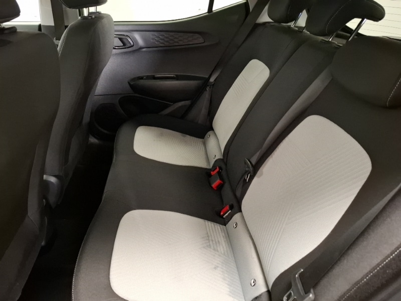 Used Hyundai i10 2021 for sale - 77924632: Photo 6