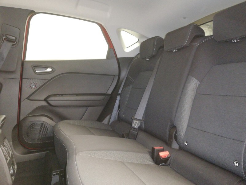 Used Renault Captur 2023 for sale - 77949810: Photo 6