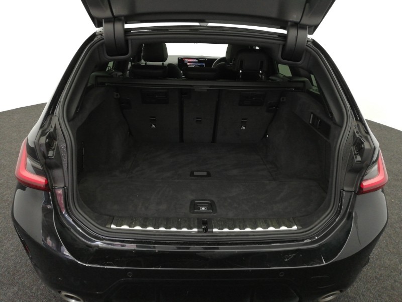 Used BMW 3 Series 2024 for sale - 76447431: Photo 8