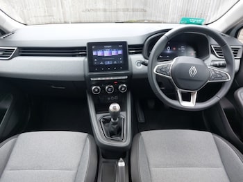 Used Renault Clio 2025 for sale - 79534458: Photo