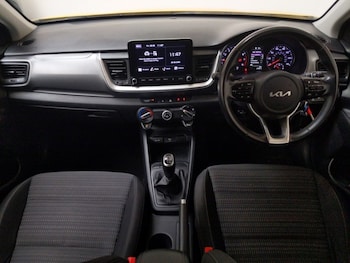 Used Kia Stonic 2023 for sale - 79516729: Photo