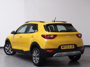 Used Kia Stonic 2023 for sale - 79516729: Photo