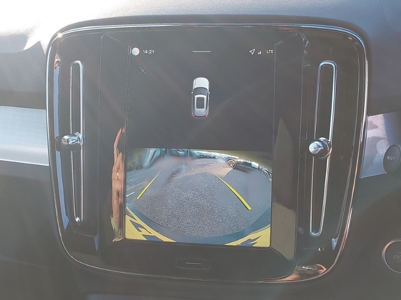 Used Volvo XC40 2025 for sale - 76639979: Photo 11