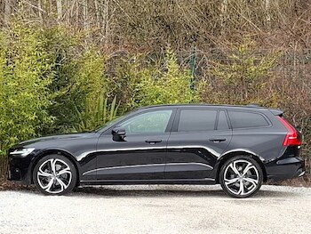 Used Volvo V60 2023 for sale - 77847784: Photo