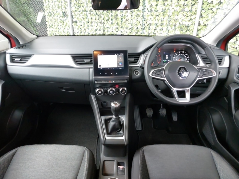 Used Renault Captur 2022 for sale - 76519157: Photo 2