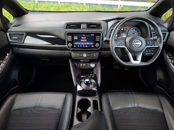 Used Nissan Leaf 2022 for sale - 77948635: Photo