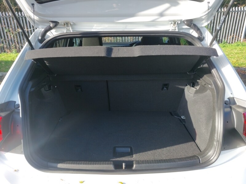 Used Volkswagen Polo 2024 for sale - 77365722: Photo 8