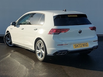 Used Volkswagen Golf 2023 for sale - 76116161: Photo