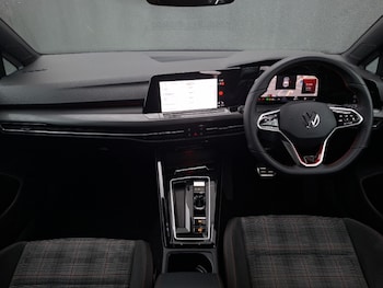 Used Volkswagen Golf 2024 for sale - 77094930: Photo