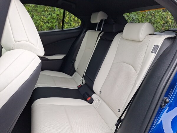 Used Lexus UX 2022 for sale - 76254406: Photo 6