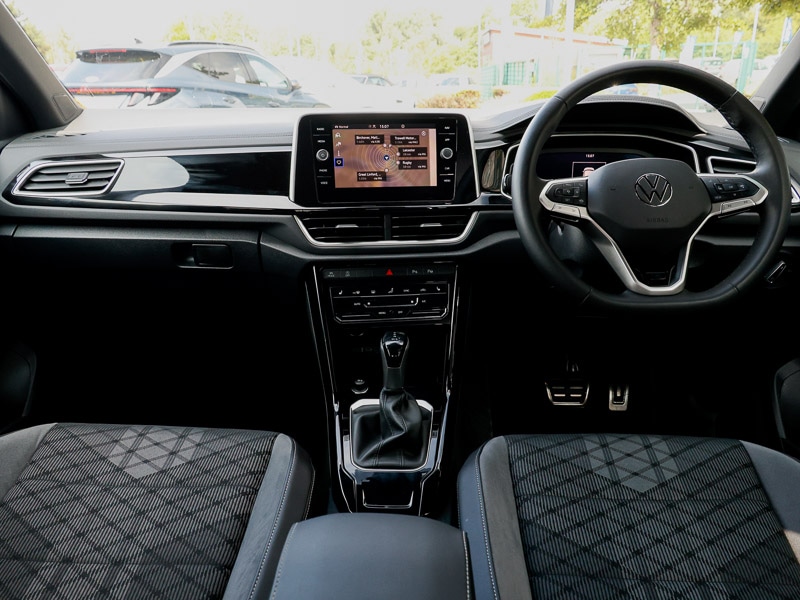 Used Volkswagen T-Roc 2024 for sale - 77090522: Photo 2