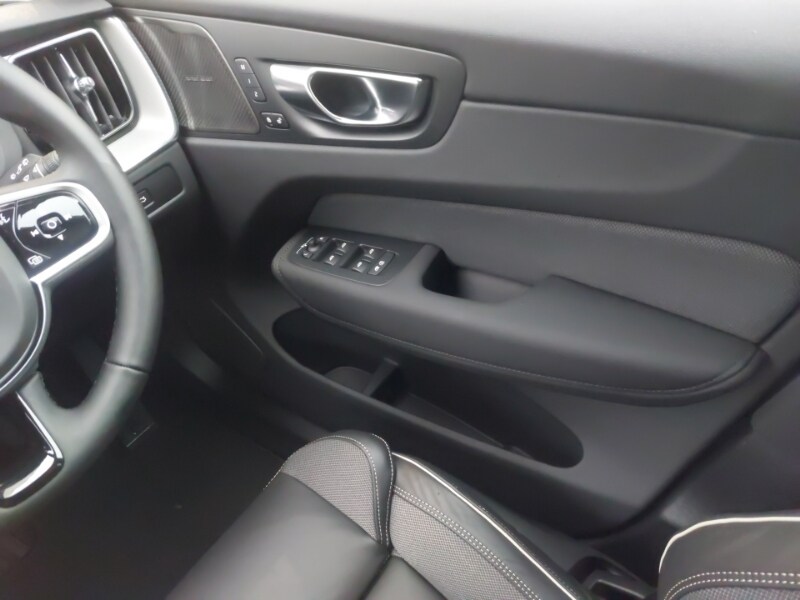 Used Volvo XC60 2025 for sale - 77235283: Photo 10