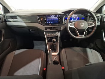 Used Volkswagen Polo 2023 for sale - 77740726: Photo