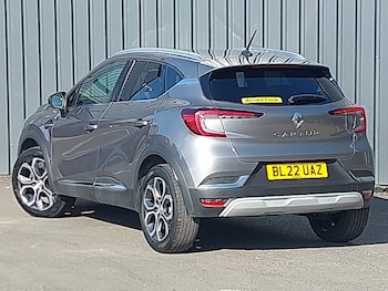 Used Renault Captur 2022 for sale - 75618069: Photo