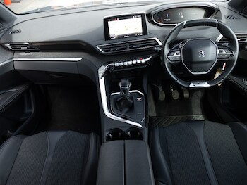 Used Peugeot 5008 2020 for sale - 77174023: Photo