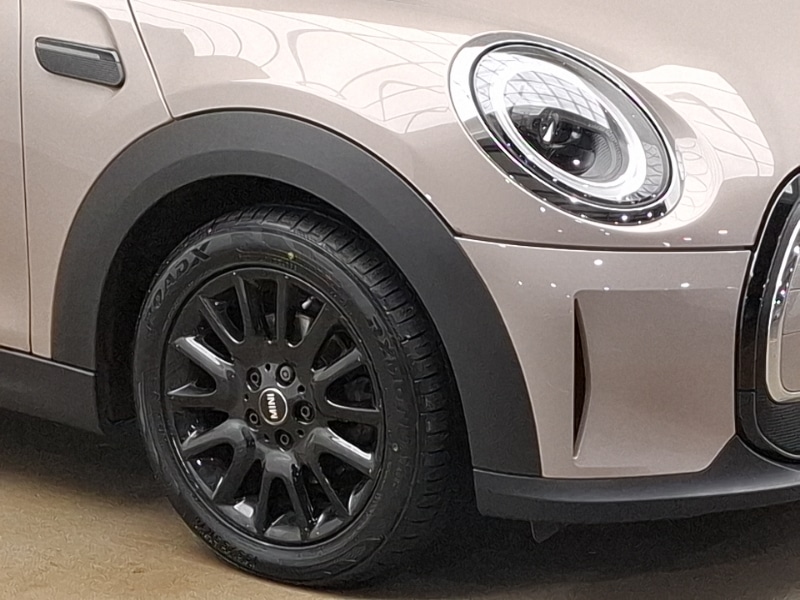 Used MINI Hatch 2023 for sale - 77046624: Photo 9