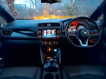 Used Nissan Leaf 2021 for sale - 77722369: Photo