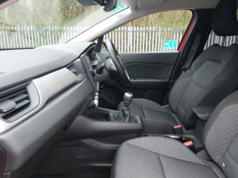 Used Renault Captur 2022 for sale - 77035612: Photo 5