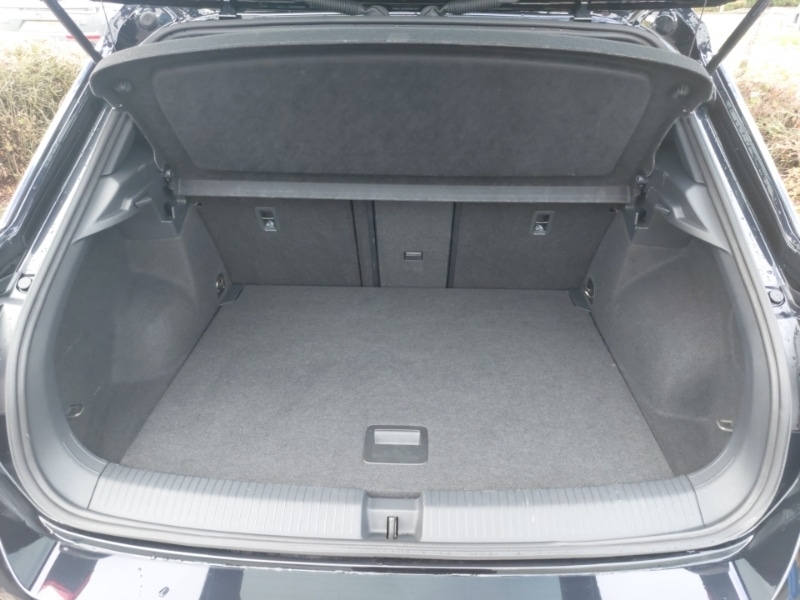 Used Volkswagen T-Roc 2023 for sale - 76506584: Photo 8