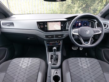 Used Volkswagen Polo 2024 for sale - 75621690: Photo