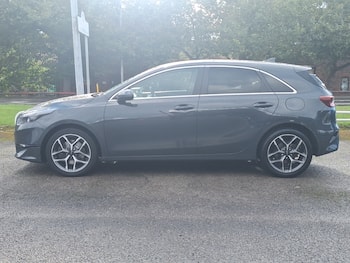 Used Kia Ceed 2022 for sale - 79782451: Photo