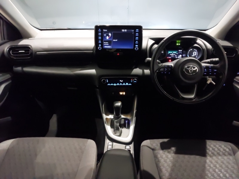 Used Toyota Yaris 2022 for sale - 77556574: Photo 2