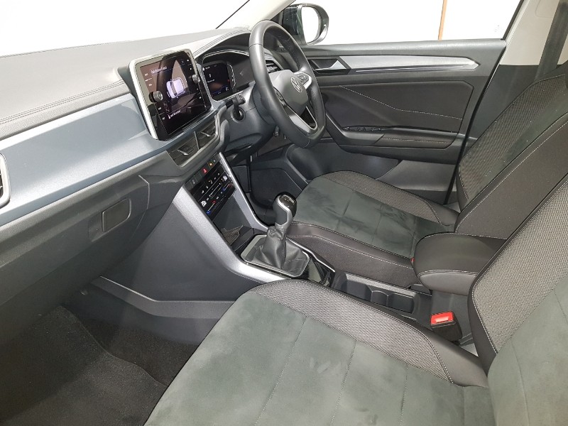 Used Volkswagen T-Roc 2023 for sale - 77882025: Photo 5