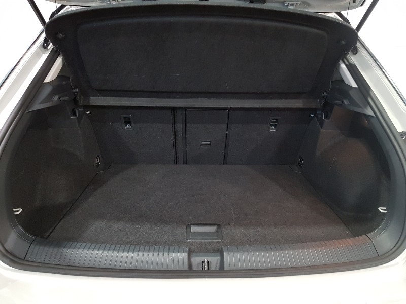 Used Volkswagen T-Roc 2023 for sale - 77882025: Photo 8