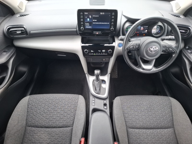 Used Toyota Yaris Cross 2022 for sale - 76392750: Photo 2