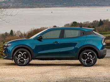 Used Alfa Romeo Junior 2025 for sale - 77569603: Photo