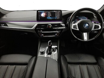 Used BMW 5 Series 2023 for sale - 77923916: Photo