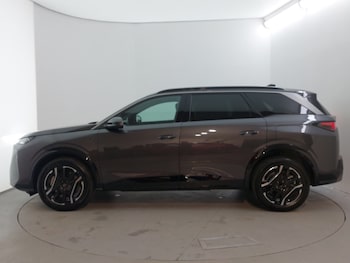 Used Peugeot 5008 2025 for sale - 76920840: Photo