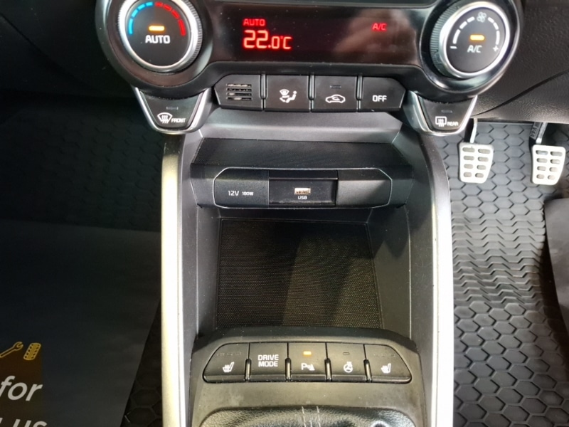 Used Kia Stonic 2023 for sale - 78032535: Photo 12