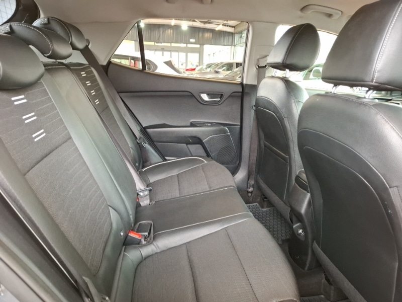 Used Kia Stonic 2023 for sale - 78032535: Photo 6