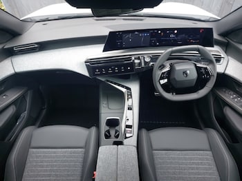Used Peugeot 5008 2025 for sale - 75455148: Photo