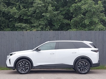 Used Peugeot 5008 2025 for sale - 75455148: Photo