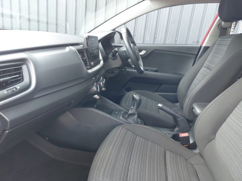 Used Kia Stonic 2021 for sale - 76567635: Photo 5