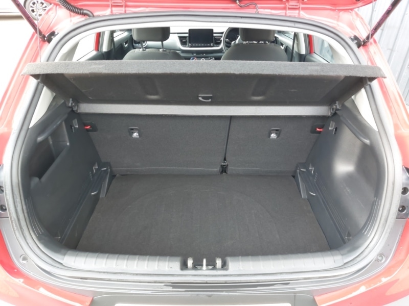 Used Kia Stonic 2021 for sale - 76567635: Photo 8